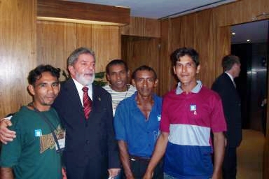Le Comunit� del Jauaperi incontrano Lula